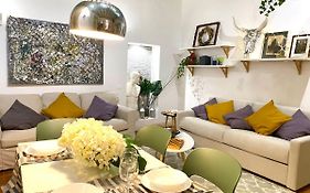Pantheon Ancient Rome Apartment